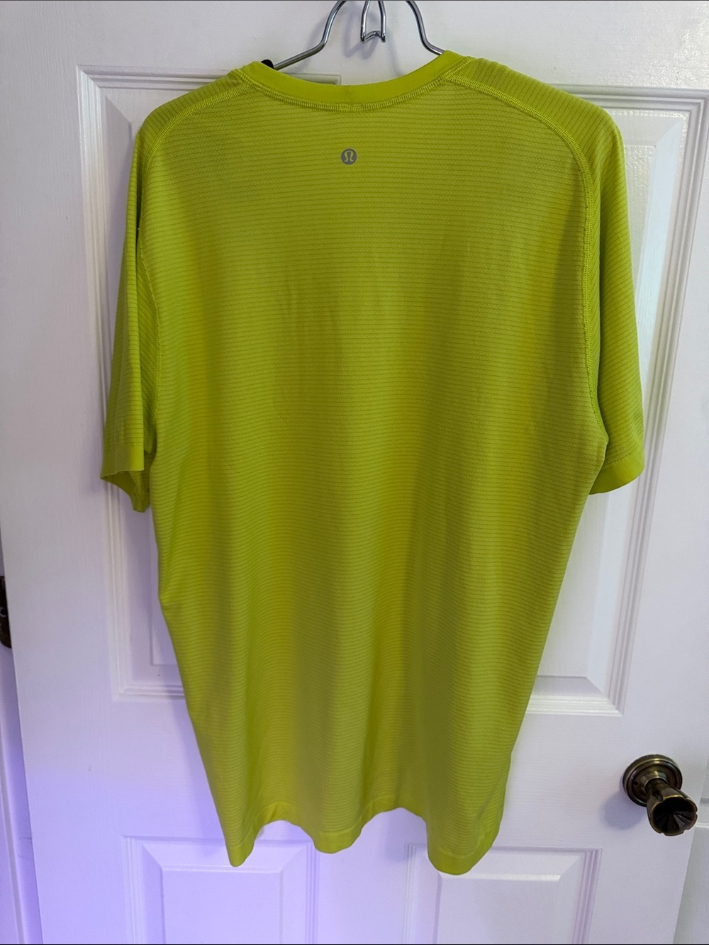Lululemon Metal Vent Tech Short Sleeve Chartreuse/Neon Yellow Shirt- Men Sz M/L